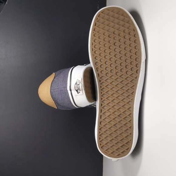 Vans low top sneakers - Picture 5 of 8